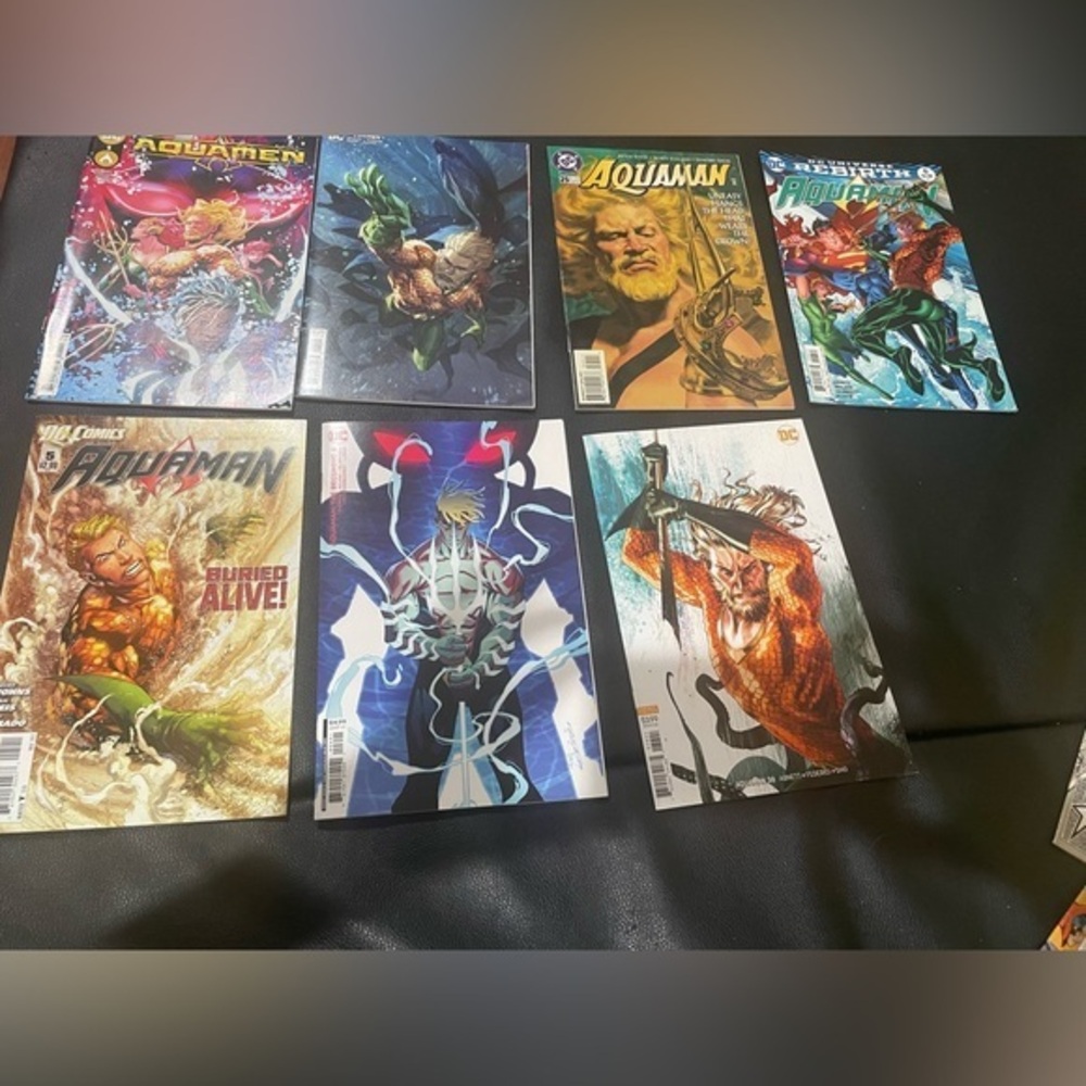 Bundle of 7 Aquaman comics